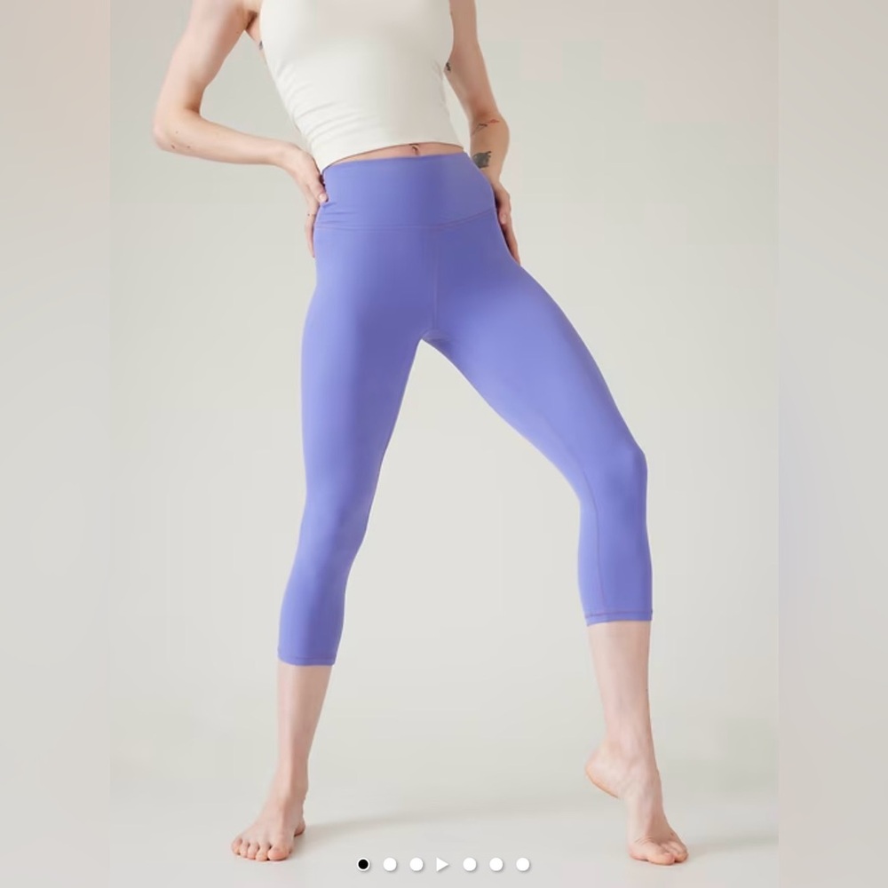 Athleta Transcend High Rise Capri